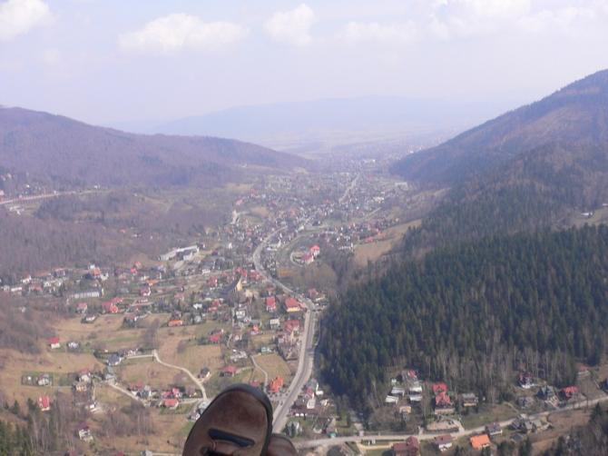 Vor der Landung in Szczyrk. Bei der starken Thermik nichts für die Anfänger.