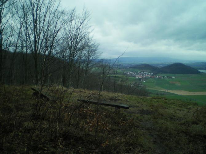 hier noch mal den startplatz ohne buche hat ein richtig schönen grossen und jetzt für jedermann fliegbaren berg gemacht